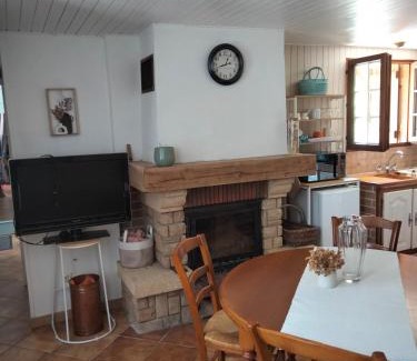 Avallon Maison | à l'orée du bois