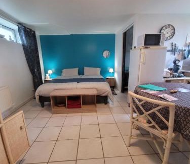 Yevres Maison | À la campagne, studio pour 1 ou 2 personnes, calme, wifi, jardin, parking