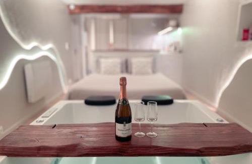Montrevault-sur-Evre Appartement | À la folie - Loft & Spa