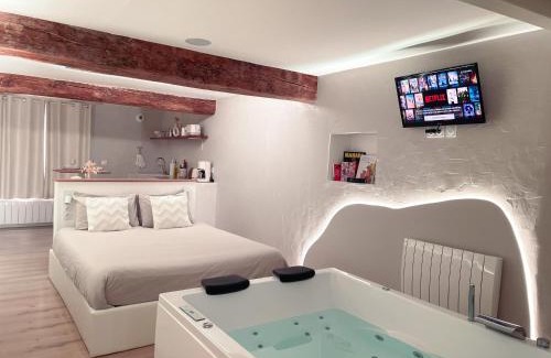 Montrevault-sur-Evre Appartement | À la folie - Loft & Spa