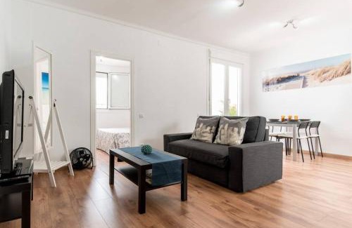 Collblanc y La Torrassa Appartement | Ático soleado con terraza - Cerca del Camp Nou y la Feria de Barcelona