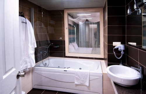 Yuregir Hôtel | Çetinel Otel