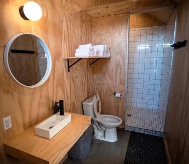 Miguasha-Ouest Chalet De Ski | ÈST Éco-cabines