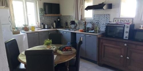 Saulx-les-Champlon Appartement | Écrin de nature et source d'arts