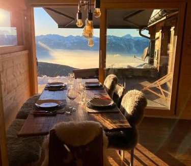 Alpe des Chaux Appartement | Élégant chalet Haute-crête, ski in ski out, 9 personnes, vues imprenables