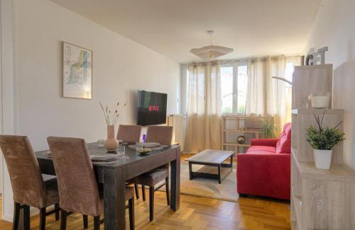 Sainte-Foy-les-Lyon Appartement | Élégant et Spacieux idéal déplacement Pro