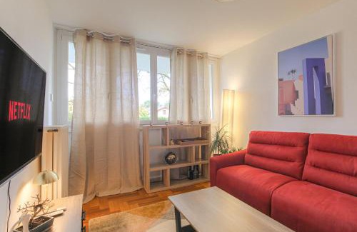 Sainte-Foy-les-Lyon Appartement | Élégant et Spacieux idéal déplacement Pro