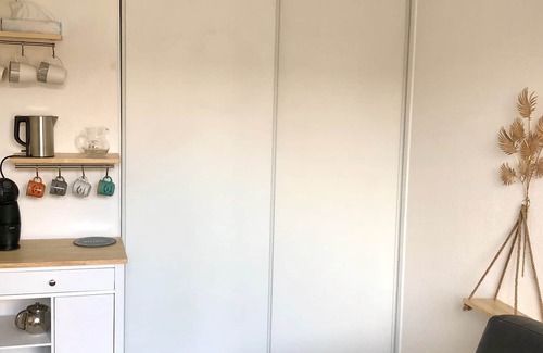 Fontaine Appartement | Élégant Studio Proche Tram, Parking Sécurisé