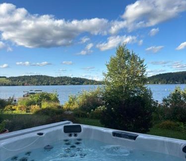 Coaticook Lit Et Petit-Déjeuner | Étoile du Lac Lyster - Spa & Vue sur le Lac