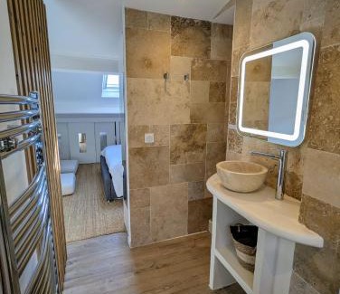 Saint-Vallier-de-Thiey Appartement | Évasion au calme - Maison cosy avec piscine et tennis