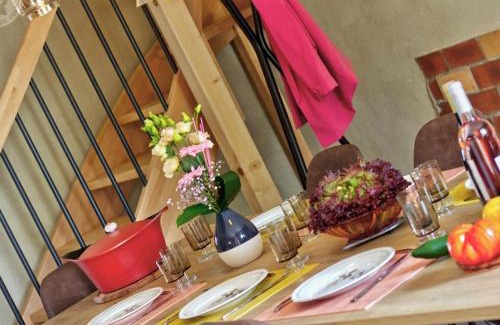 Saint-Cyr-les-Vignes Maison | Évasion Champêtre avec Spa, Activités ludiques et Confort moderne - FR-1-496-310