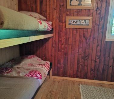 Chalais Chalet De Ski | Ô Bercail Gîte de basse montagne 7' de vercorin
