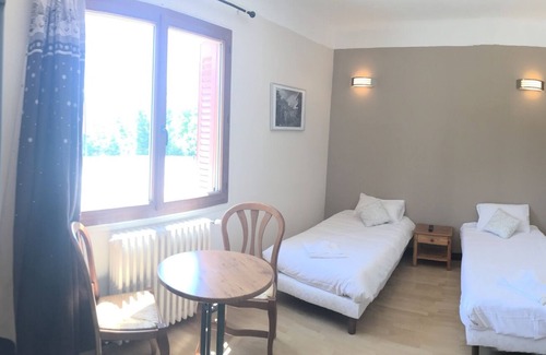 Saint-Pierre-d'Albigny Hôtel | La Maison De Savoie