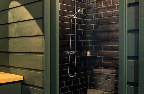 Saint-Simeon Cabine | ÖBois Charlevoix: L'Écurie 4 (chambre)