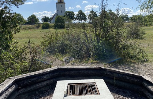 Farjestaden Cottage | Öländsk och Idyllisk Stuga i Algutsrum.närafina Sandstränder och Ölandsdjurpark