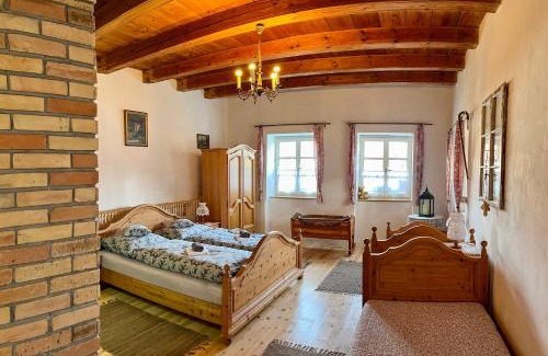 Bakonykoppany Maison | Öregfenyő Tornácosház