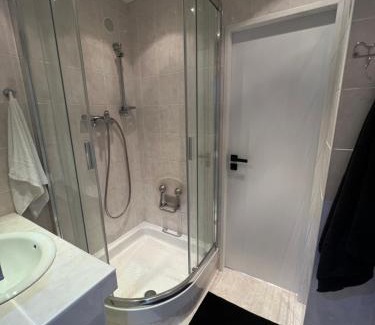 Prague 4 Appartement | Útulný prostorný tichý byt v blízkosti centra