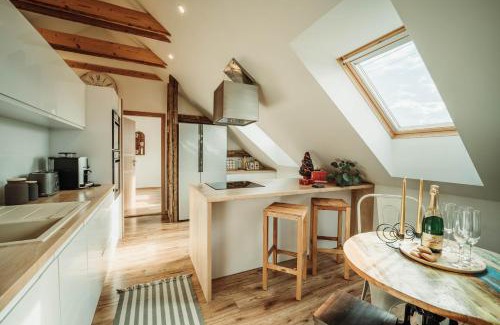 Smizany Appartement | ČÁKYHO KÚRIA - apartmán pre 5 osôb s krbom a saunami