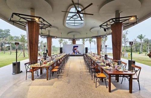 Ngoc Quang Villa | Đại Lải Resort - Lake view villa