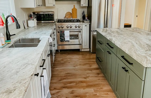 Eidelweiss Village Maison | ʕ ᴥ ʔ Mountain views, minutes to beaches, family friendly, close to N Conway.