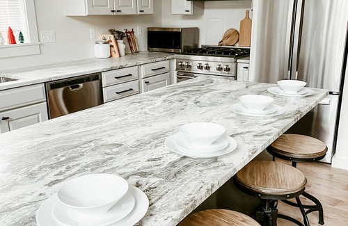 Eidelweiss Village Maison | ʕ ᴥ ʔ Mountain views, minutes to beaches, family friendly, close to N Conway.