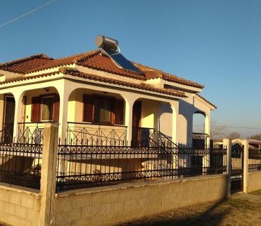 Palamas Maison | Άνετο εξοχικό με ιδιωτικό χώρο στάθμευσης