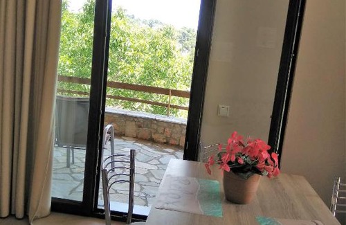Kali Vrysi Maison | Κατηγιώργης Ξενώνας Ρεγγίνα
