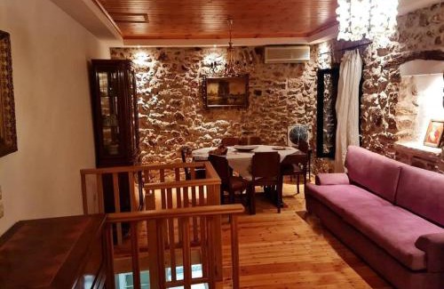 Vlacherna Maison | Πέτρινο εξοχικό στο Δάρα