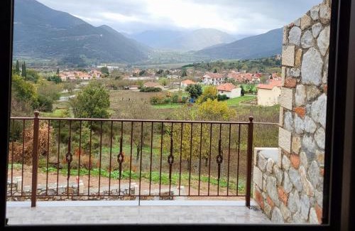 Kalavrita Maison | Τα πέτρινα στο Σκεπαστό