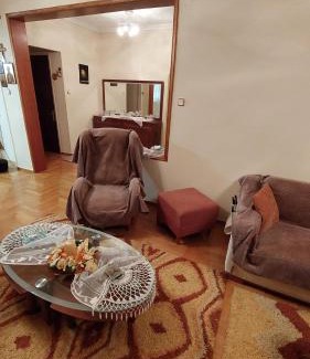 Maniakoi Appartement | Το Σπιτικό της Μαρίας