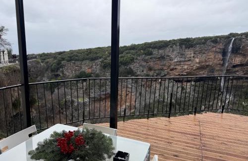 Tithorea Appartement | Το ΦΑΡΑΓΓΙ Του ΠΑΡΝΑΣΣΟΥ