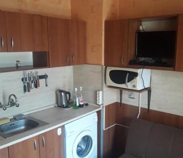 G.K. Bratya Miladinovi Appartement | Апартамент за нощувки в Удобство- в центъра на Бургас зад новата поща