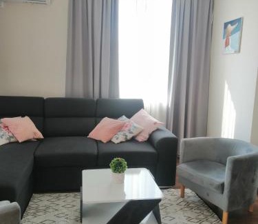 Chernomorets Appartement | Апартамент Sunny home