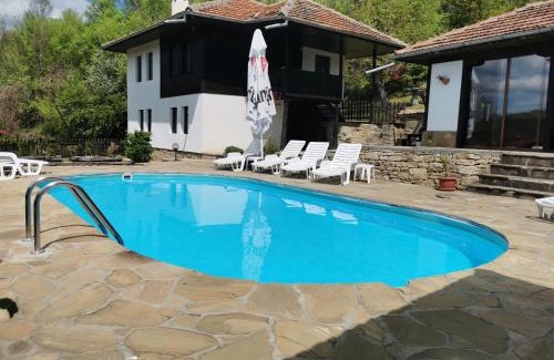Yakovtsi Maison | АРНАТА КЪЩА