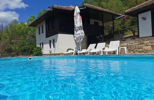 Yakovtsi Maison | АРНАТА КЪЩА