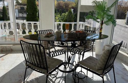 Sapareva Banya Appartement | Белият кът