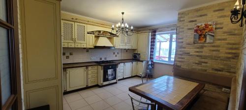 Uman Appartement | Будинок з Терасою Біля Фонтанів