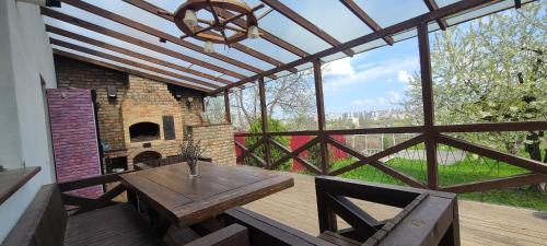 Uman Appartement | Будинок з Терасою Біля Фонтанів
