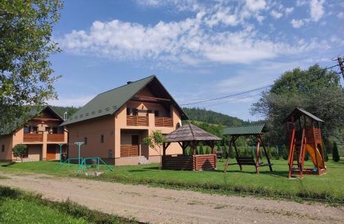Chernovtsy Maison | Верховинська Хата