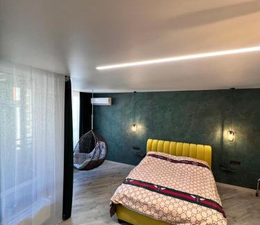 Pozniaky Appartement | Видовая дизайнерская Студио