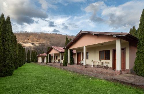 Ribaritsa Maison | Вили Тихия Кът