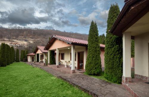 Ribaritsa Maison | Вили Тихия Кът