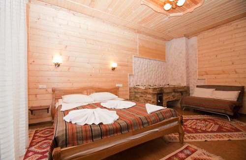 Polyanytsya Hôtel | Гук готельно-ресторанний комплекс