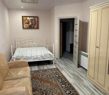 Cherkasy Appartement | Двохрівнева двокімнатна квартира