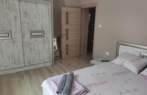 Pleven Appartement | Етаж от къща - Нощувки Ками