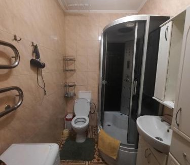 Irpin Appartement | Затишна, домашня 43м в тихому зеленому місці Поруч Центральний парк Університет