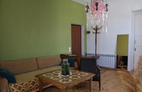Odessa City Center Appartement | Затишна квартира в центрі Одеси на Караванського