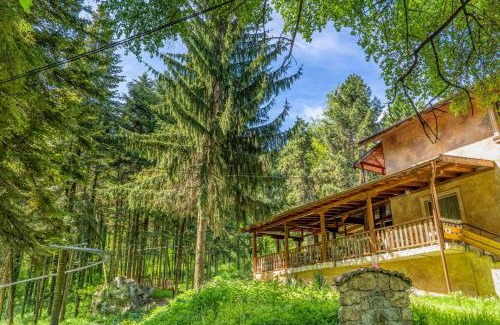 Krushuna Maison | Крушун - Единствена на метри от водопадите, Krushun - The only stay just meters from the waterfalls