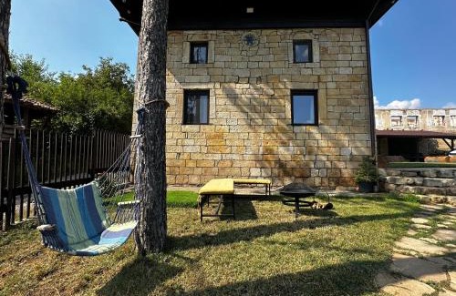 Izvorovo Maison | Къща за гости ,Горски полъх”