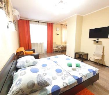 Uralsk Appartement | Милая и яркая 1-комнатная квартира в центре Уральска